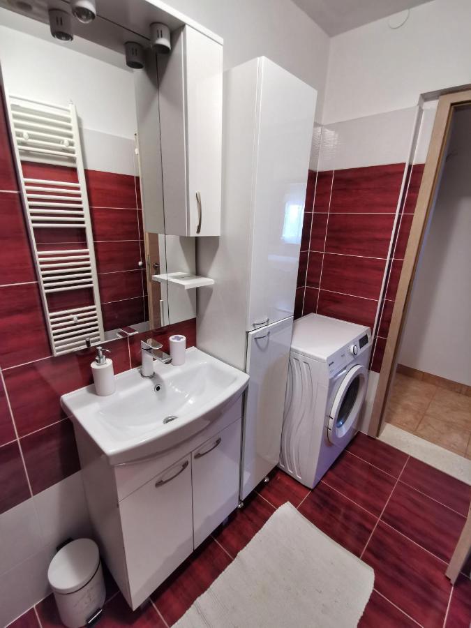 Apartments Plejic เซเกต วรันยีชา ภายนอก รูปภาพ