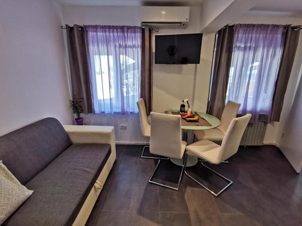 Apartments Plejic เซเกต วรันยีชา ภายนอก รูปภาพ